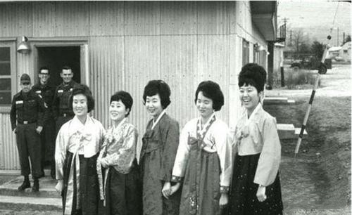 韩国色情行业发展史,多年扫黄却越扫越黄,女星成为财阀手中玩物