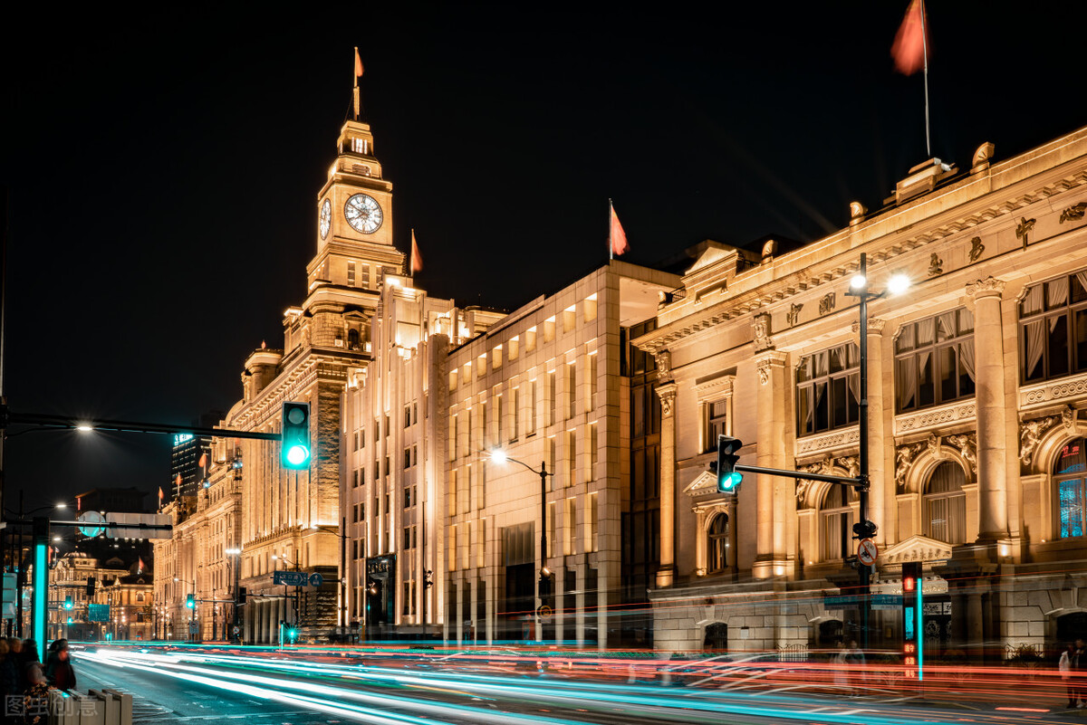 疫情是时代的一粒尘,疫情期间一粒灰落在自己头上