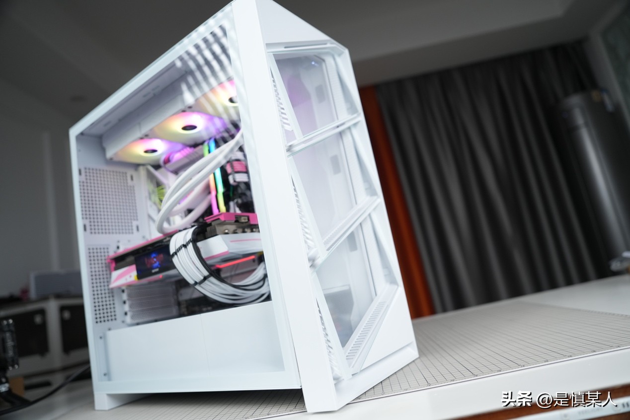 鑫谷昆仑御风机箱评测,鑫谷冰霜360argb冰山版水冷