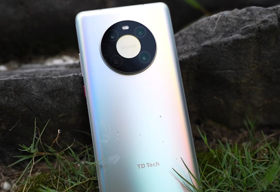 在华为手机专卖店会买到假手机吗,华为山寨手机