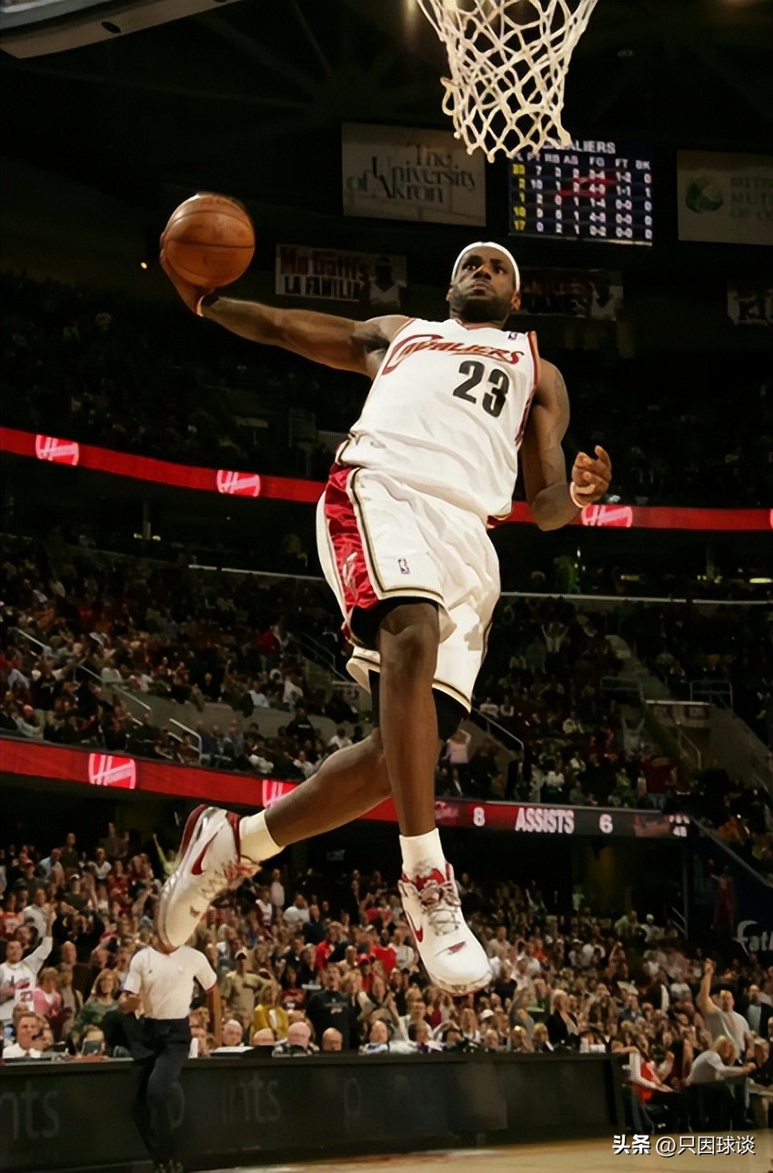 讨论詹姆斯科比谁强,探讨詹姆斯是否刷分