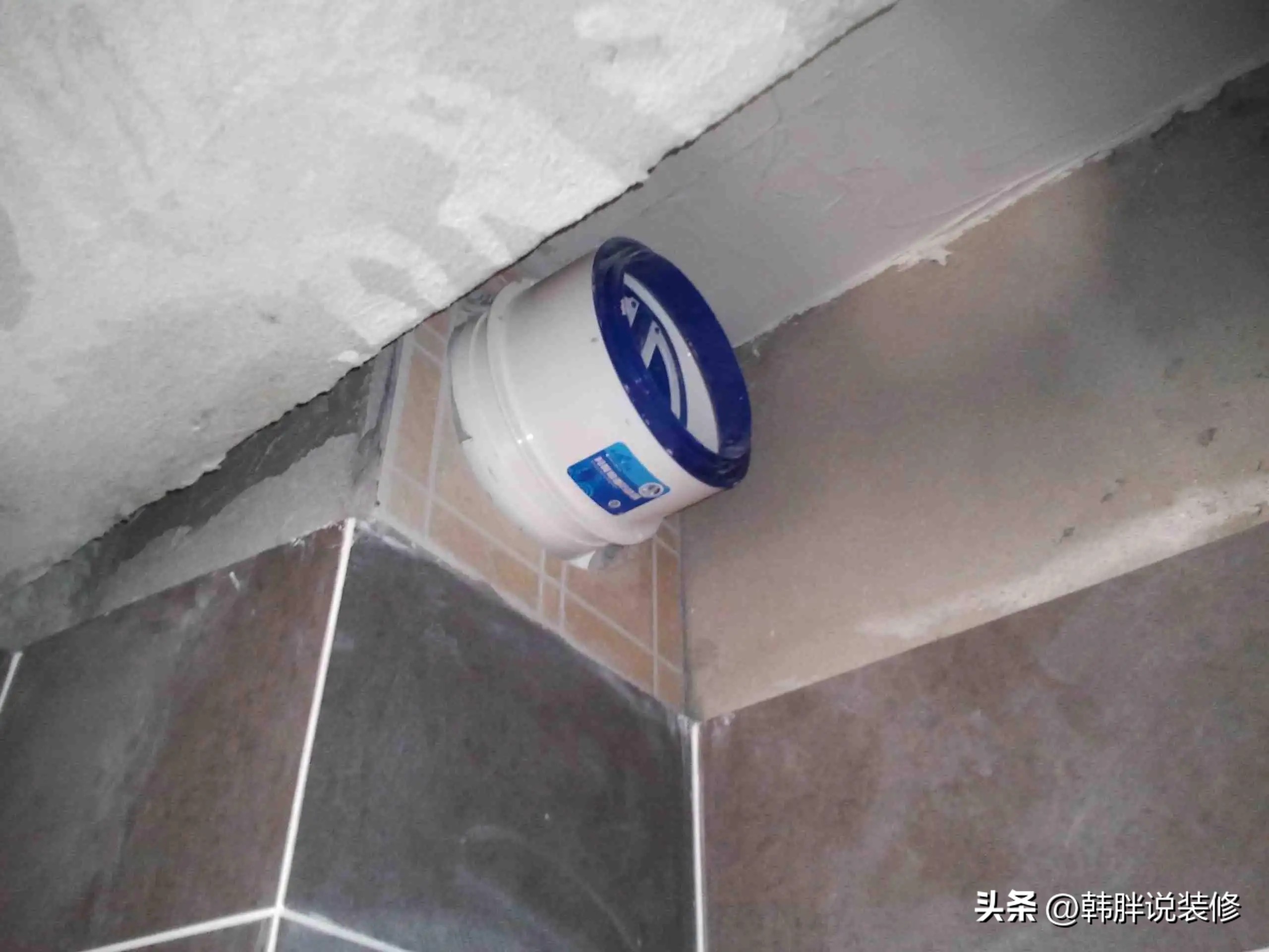 楼下邻居改烟道油烟扰民怎么办,邻居烟道改外排