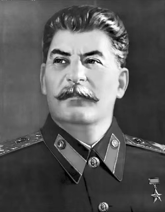 见*先念李**抽雪茄，毛主席看了半天：你有这么好的烟，怎么不告诉我