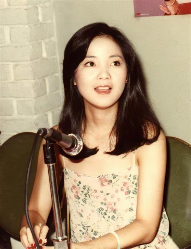 圆脸女明星变美思路,圆脸塌鼻女生变美技巧