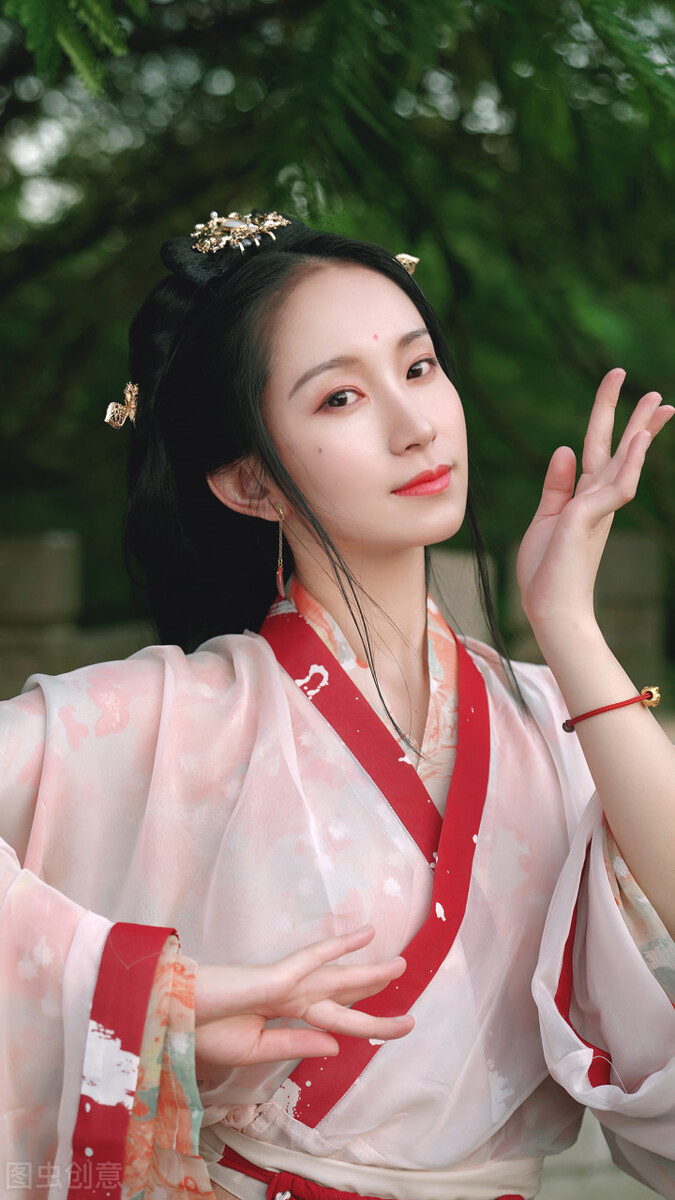 二十年老书虫推荐仙侠小说,书荒跟老书虫必看的天才类型小说