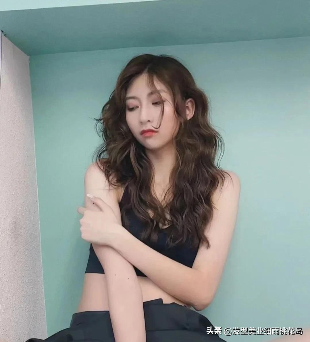 美感十足的中长发烫发,中长发烫发什么类型好看