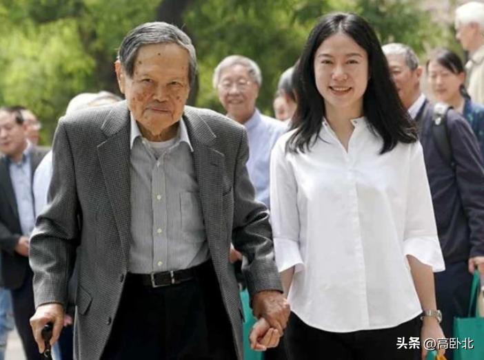 47岁翁帆结婚了吗,42岁的娇妻翁帆隐藏了多年的秘密