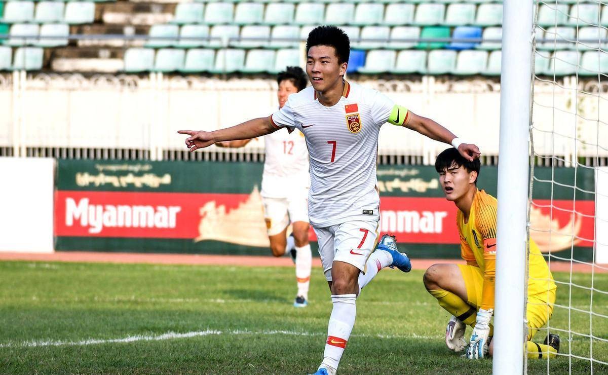 陶强龙中超出场纪录,陶强龙国家队首秀