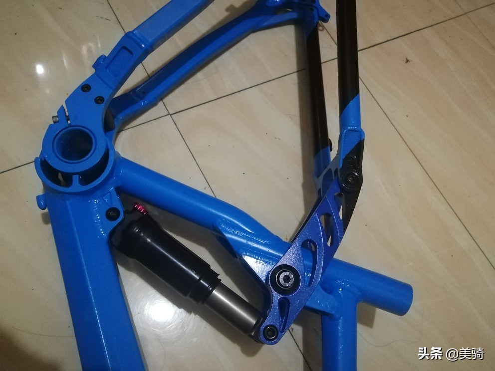 软尾山地车的改装攻略,爆改26寸xc山地车