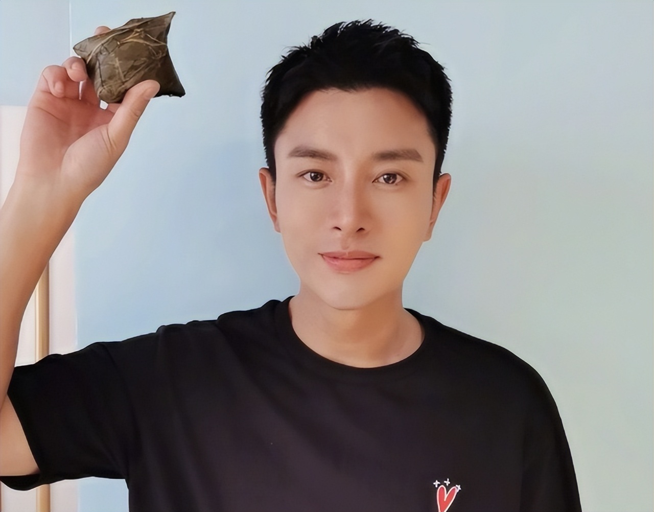 粉丝看直播不买遭骂,假冒劣品漫天吹,这7位明星带货吃相太难看