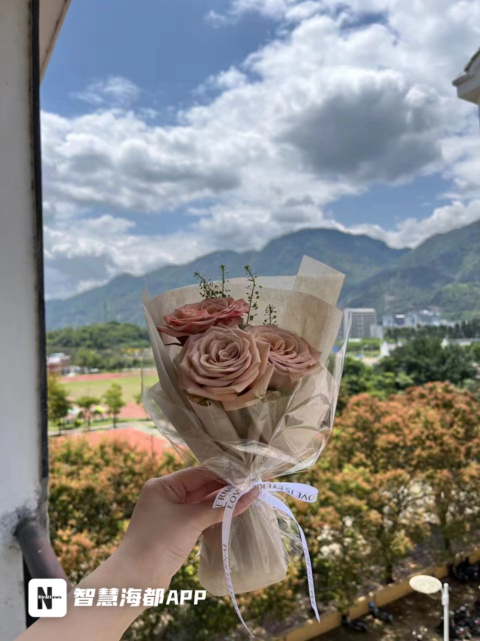 “宿舍经济”兴起，看大学生“花式”创业