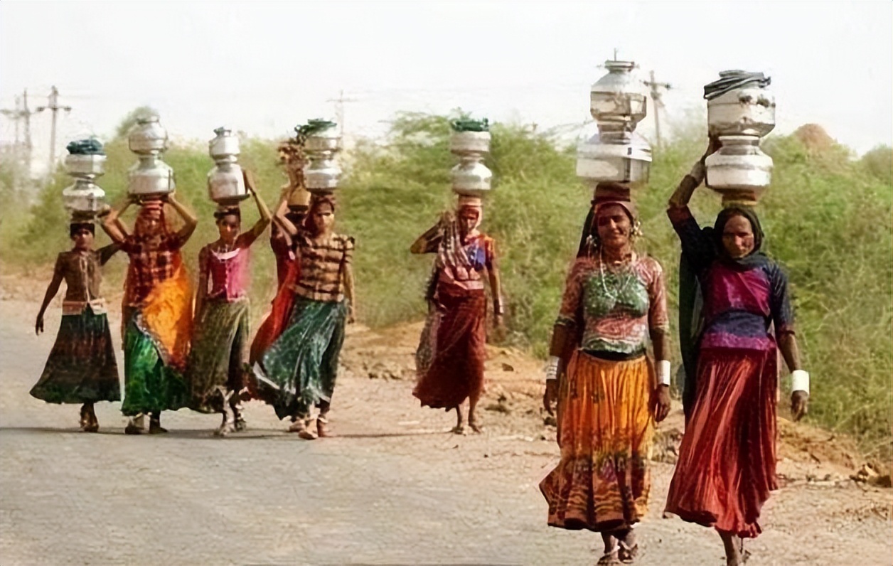 穷人和富人的思维认知差距,穷人与富人思维的差距