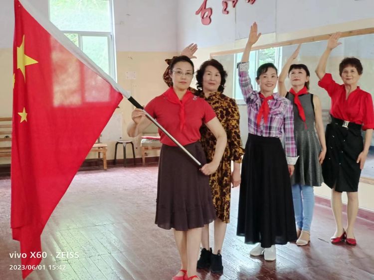 全国铁道兵战友通讯录,铁道兵战友网女兵图片