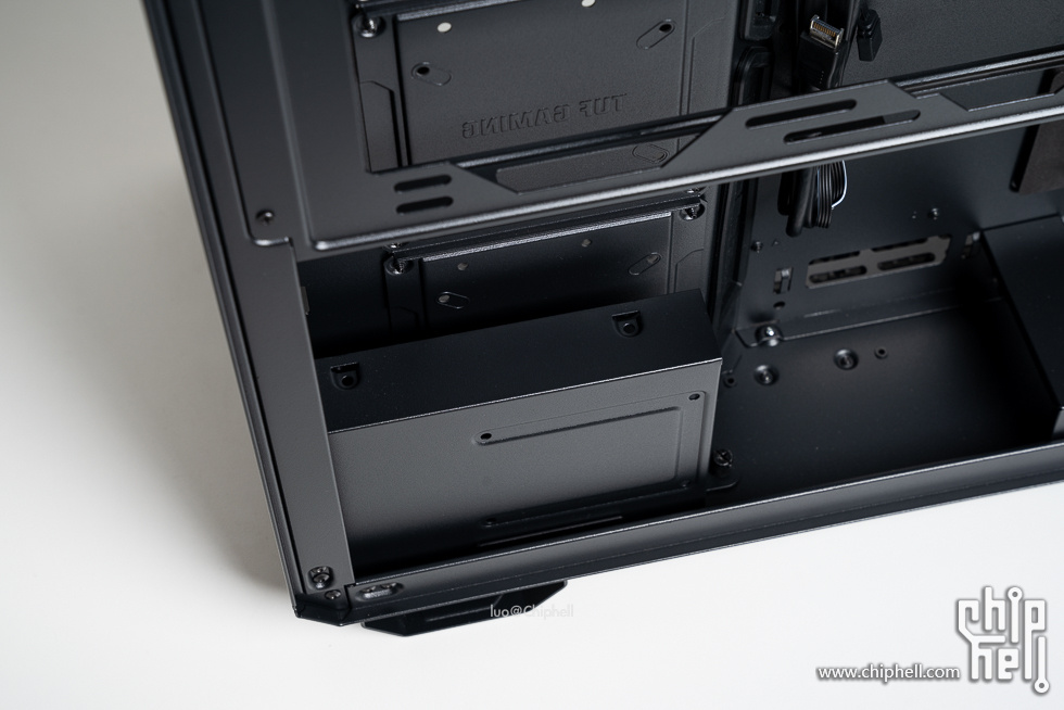 华硕tufgaminggt502弹药库白色,华硕gt502机箱黑橙搭配