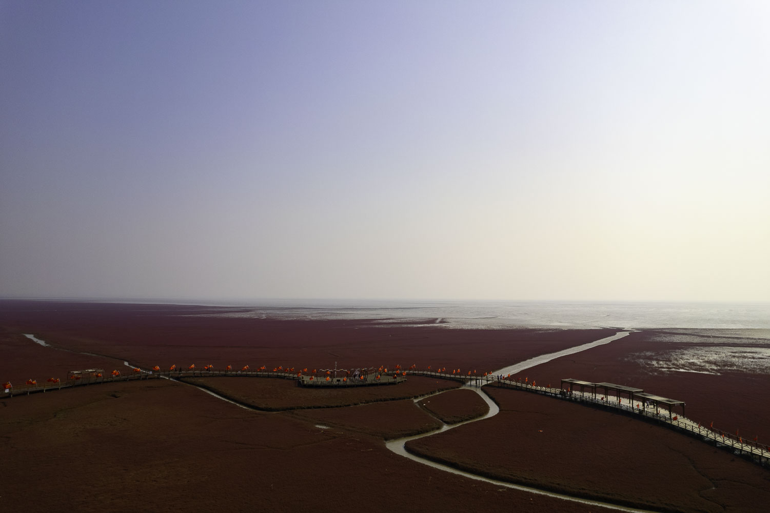 盘锦红海滩三角洲入口,沈阳自驾盘锦红海滩