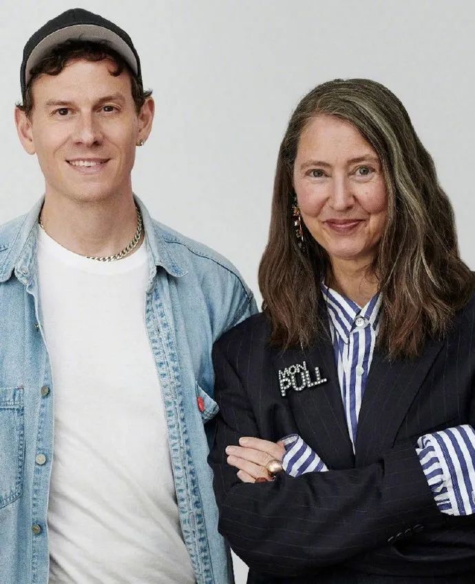 2023.02.24快报|BottegaVeneta恢复微博账号;PUMA携手RHUIGI打造全新联名系列;Dicks收购户外品牌电商平台