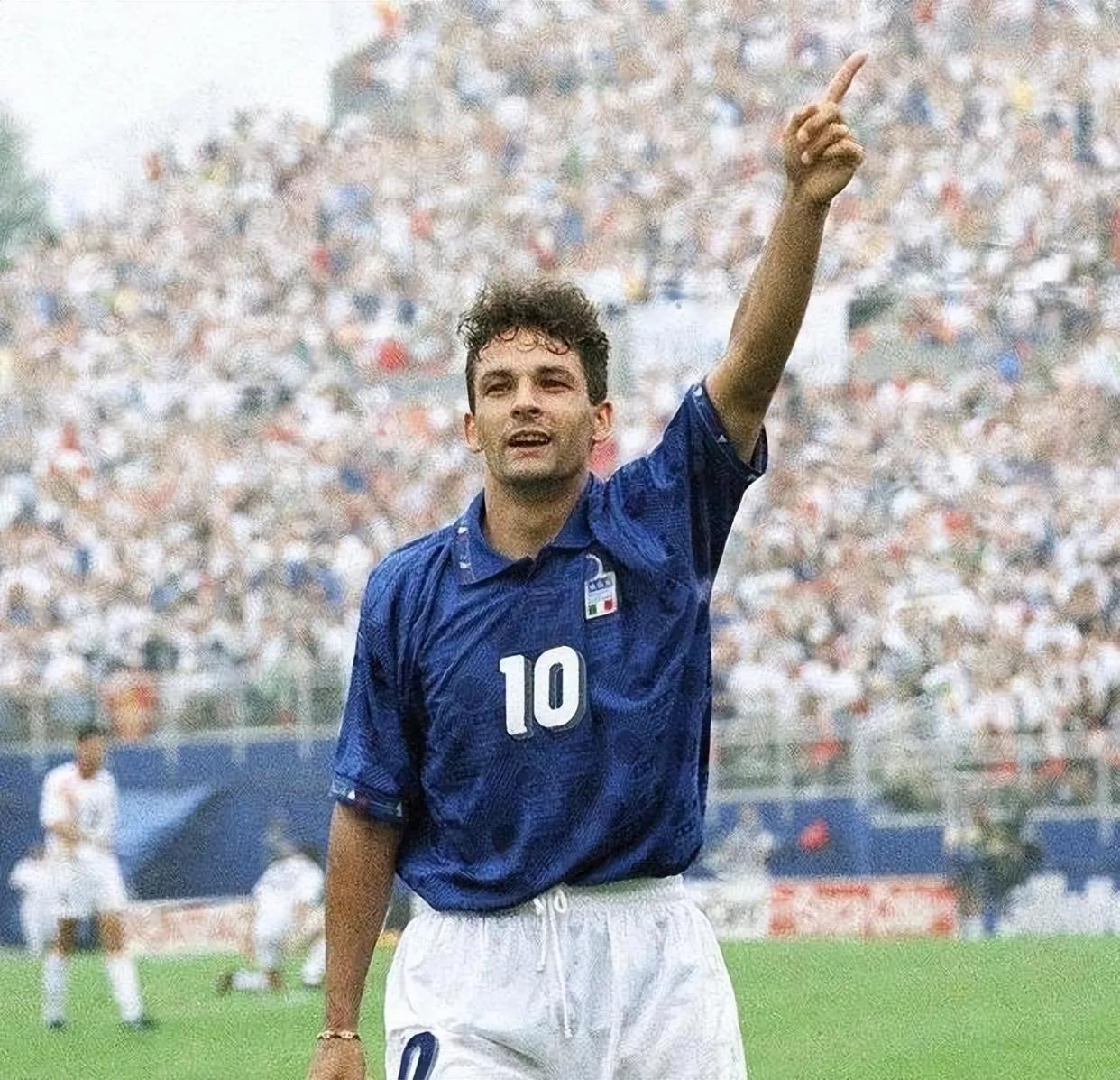 女伪球迷采访视频完整版,时隔28年女篮再夺世界杯亚军