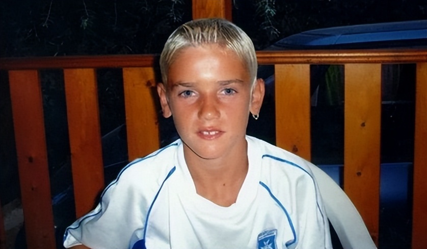 足坛球员童年照,足坛球星萌娃照