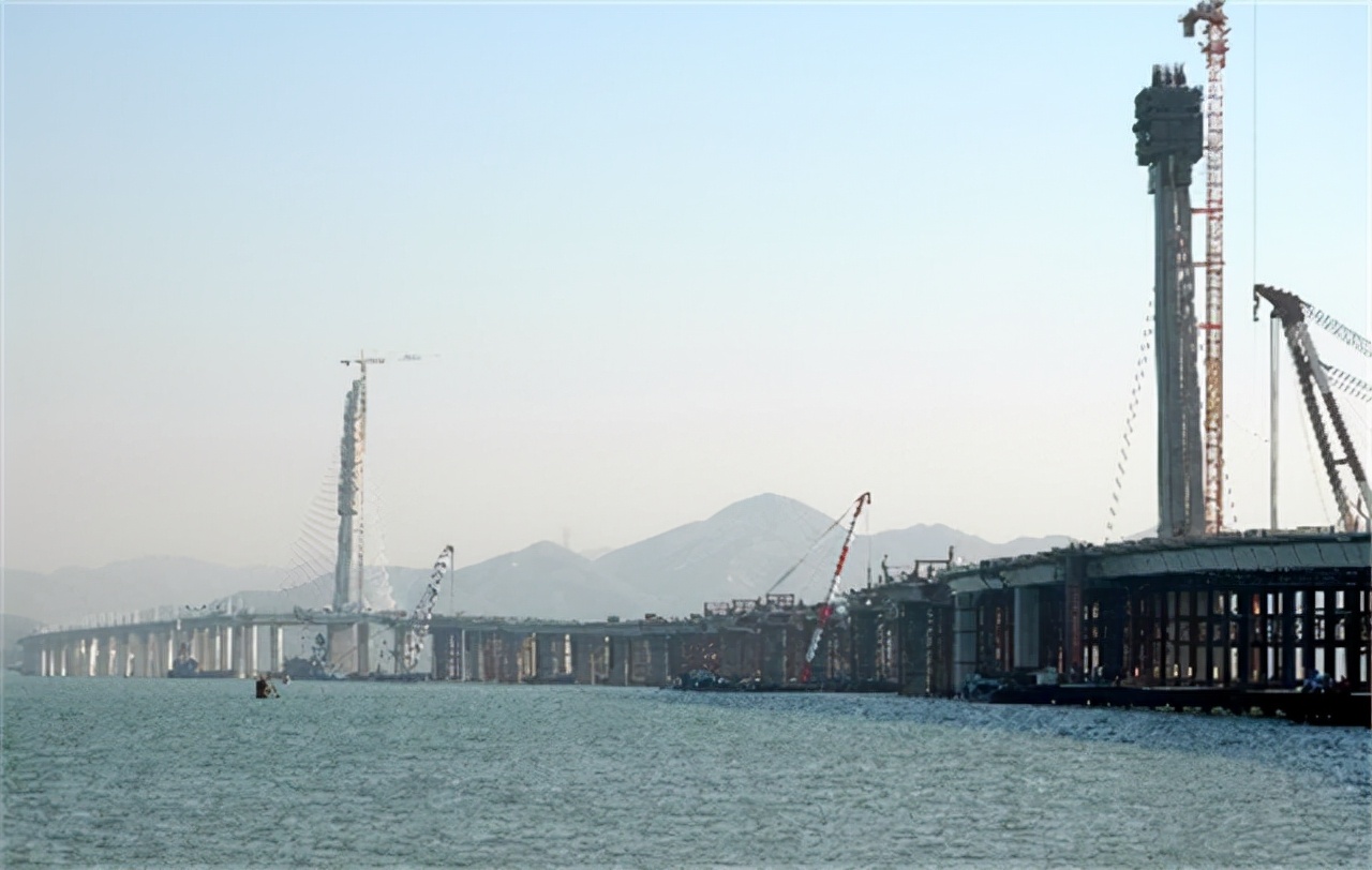 深圳湾大桥钢缆,深圳湾公路大桥钢缆折断