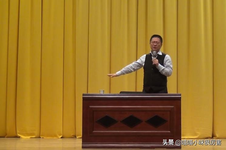 歌手姚贝娜离世前的忠告,姚贝娜和父母同台演唱