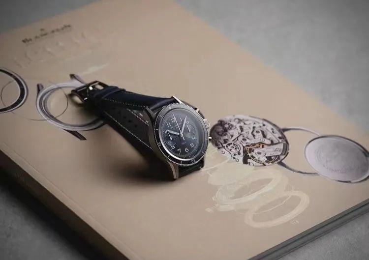 宝珀空军司令玫瑰金上手效果,宝珀空军限量计时表