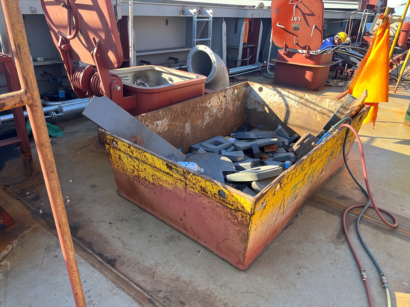 天津新港船厂安置,天津新港船厂搬迁计划