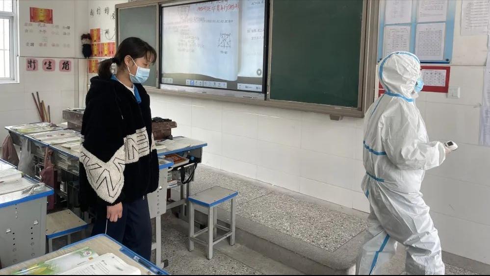 罗山县开展疫情防控实战演练,疫情防控知识培训及演练