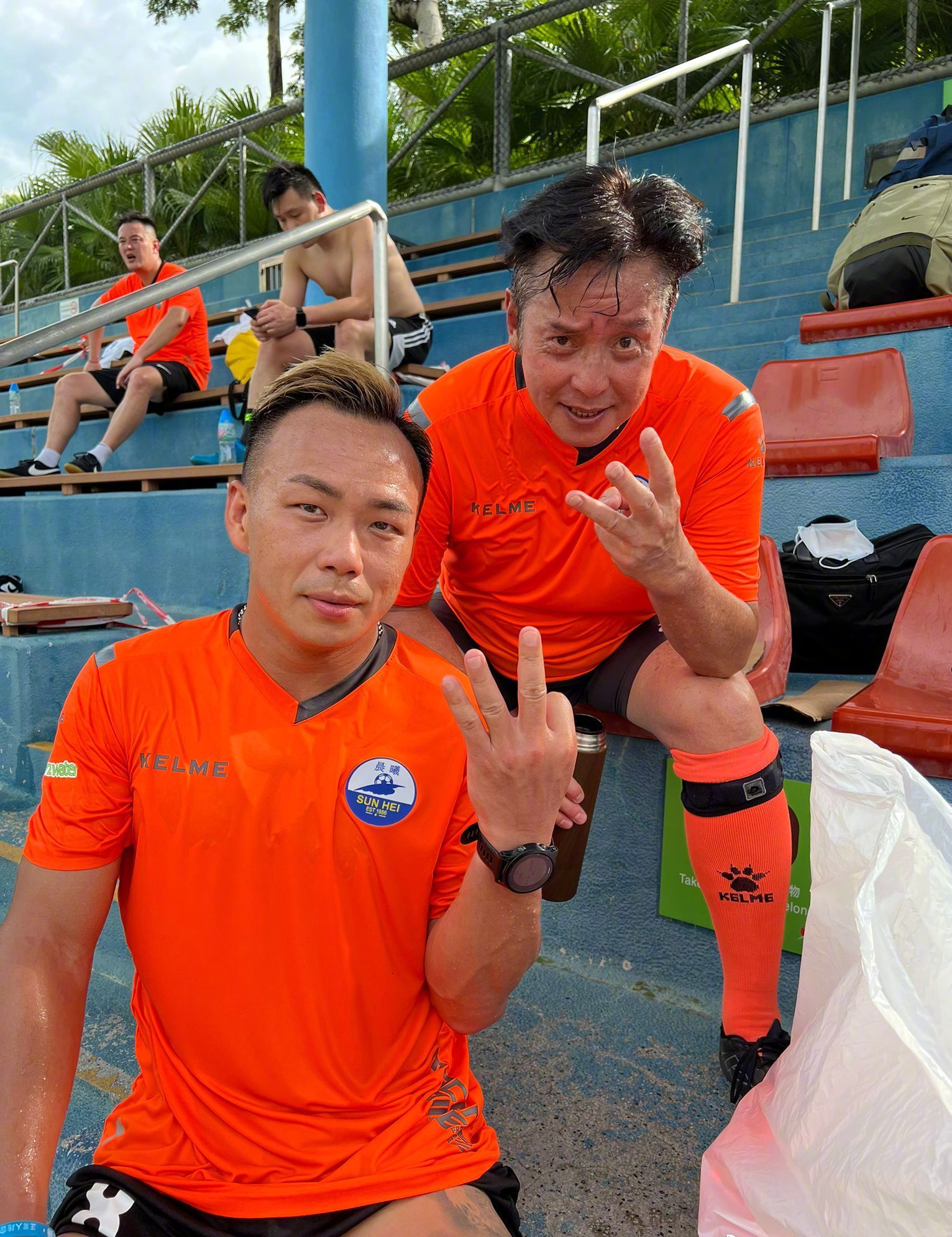 谭咏麟最近踢足球,谭咏麟踢足球是不是很厉害