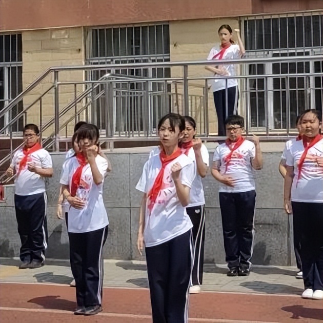 减轻灾害风险守护美好家园图案,减轻灾害风险守护美好家园一年级