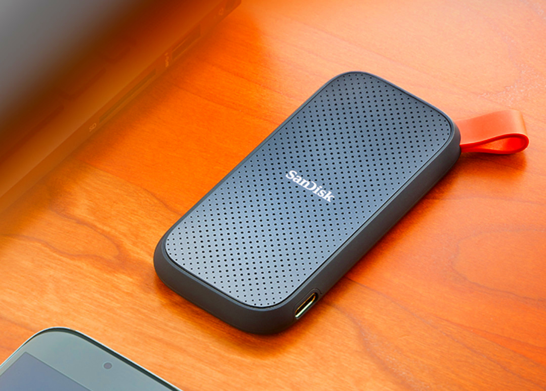 西数闪迪固态移动硬盘对比,西数恺侠致态英睿达闪迪