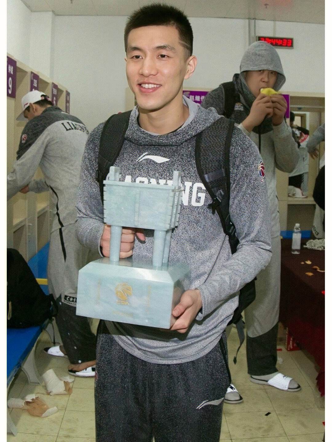 cba姚明首回应周琦归属引争议,姚明和郭艾伦最新消息