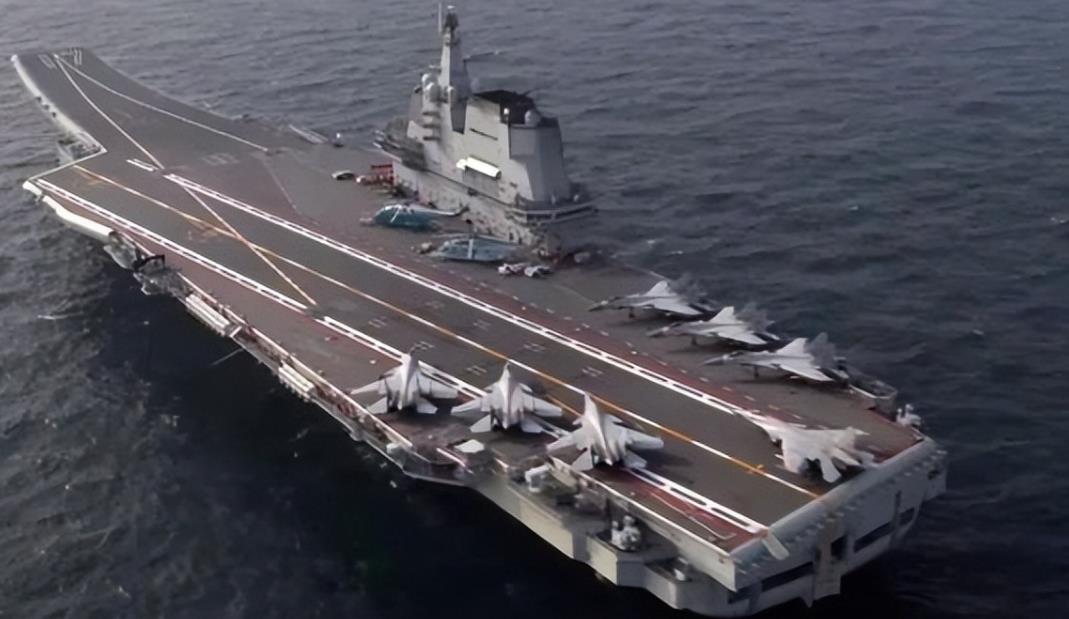 瓦良格号回国十亿过路费交了吗,瓦良格号回国哪个国家帮忙