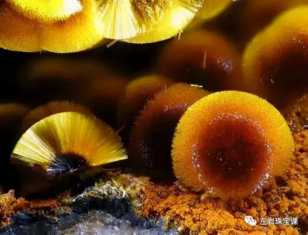 左岩的最新图片,真正的超七水晶是什么样