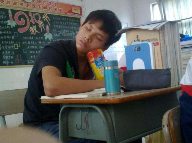 男生多少岁颜值定型,男生在几岁身高定型