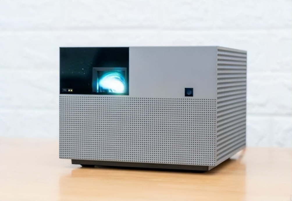 投影仪选购要点和好用投影仪推荐,国产投影仪vs品牌投影仪测评