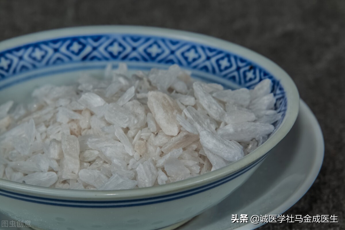 燥热汗出吃啥中成药,湿热头汗多5味药帮你搞定