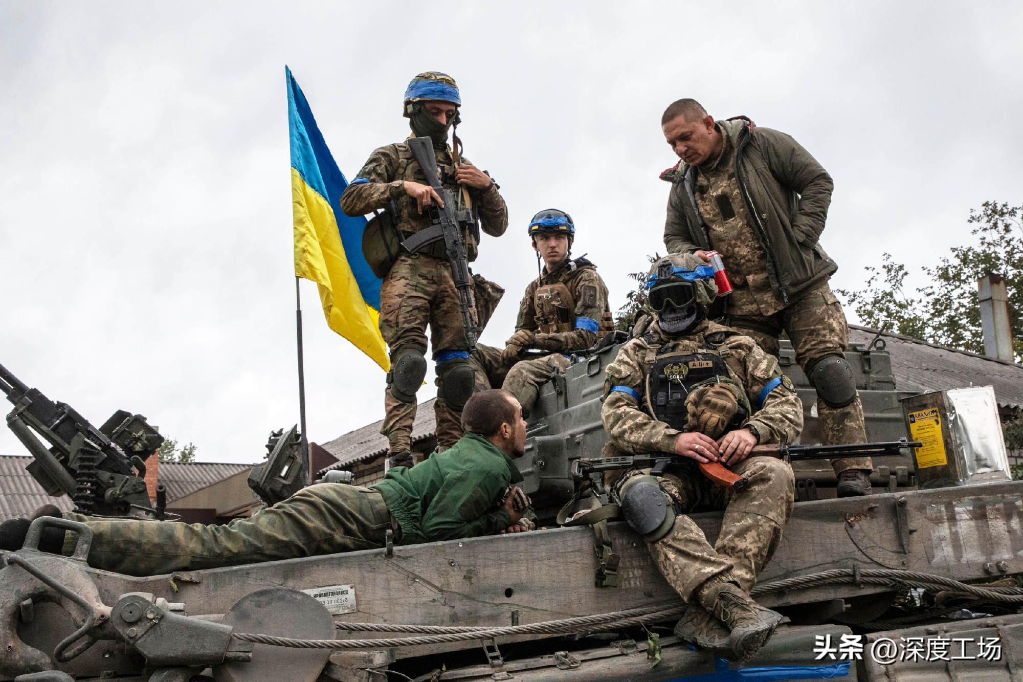 乌军面对俄军的三大攻势,乌军大举反攻40辆坦克冲锋数十次