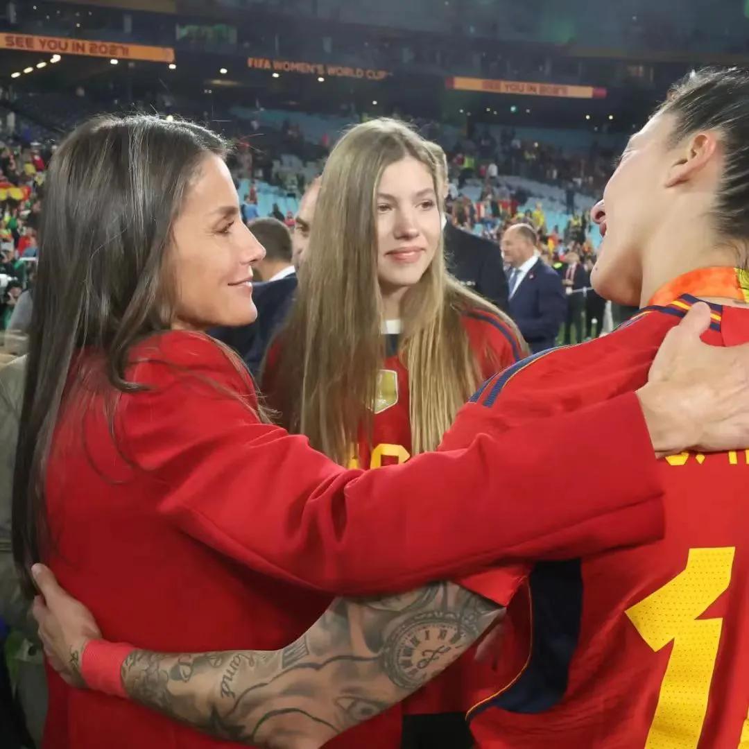 西班牙公主索菲亚足球,索菲亚公主加入西班牙女足