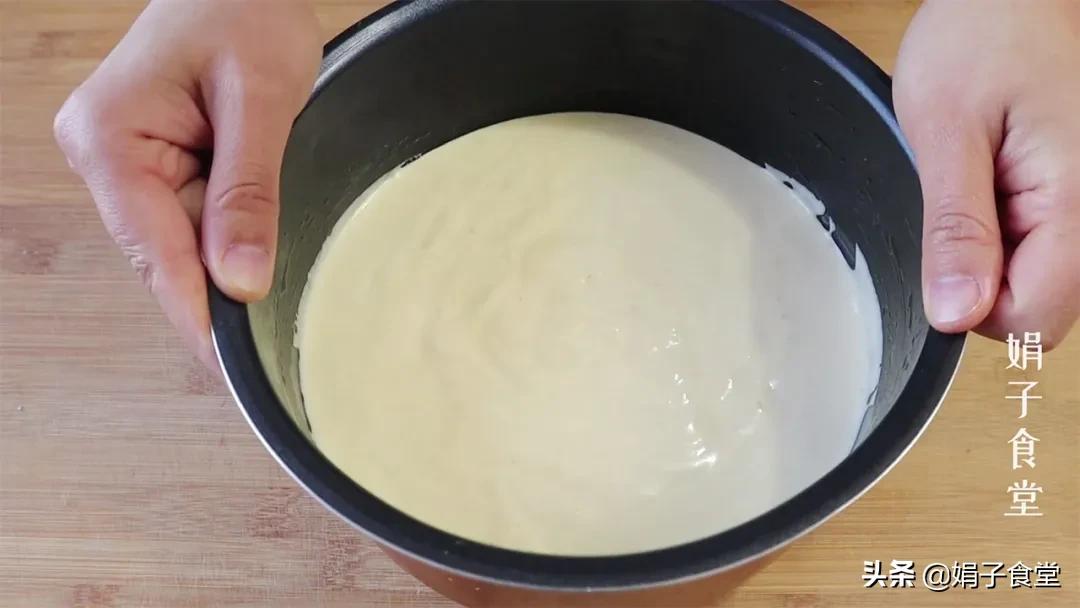 想吃蛋糕不用出去买教你在家做,蛋糕简单又好吃不用电饭煲