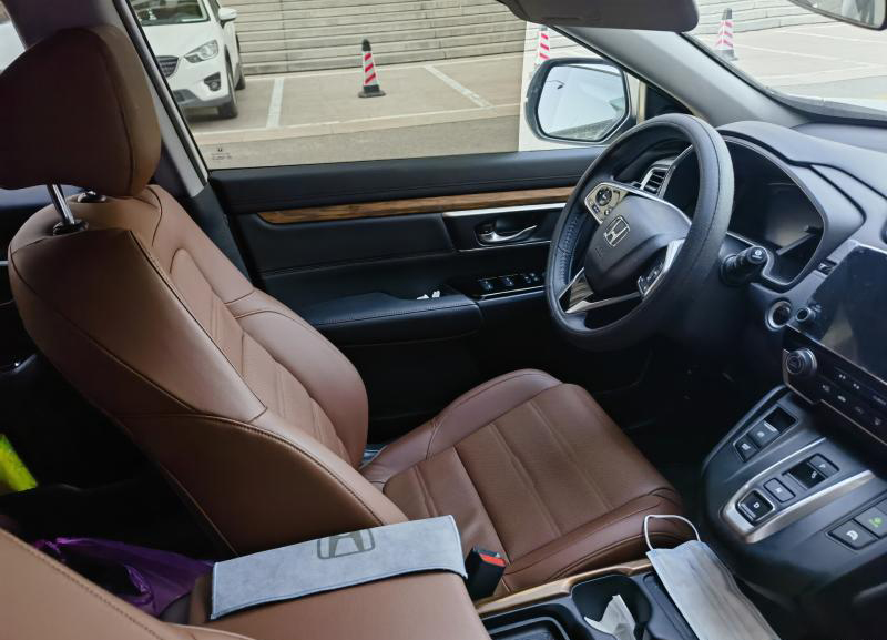 长安深蓝s7和crv哪个大气,本田crv和长安深蓝s7