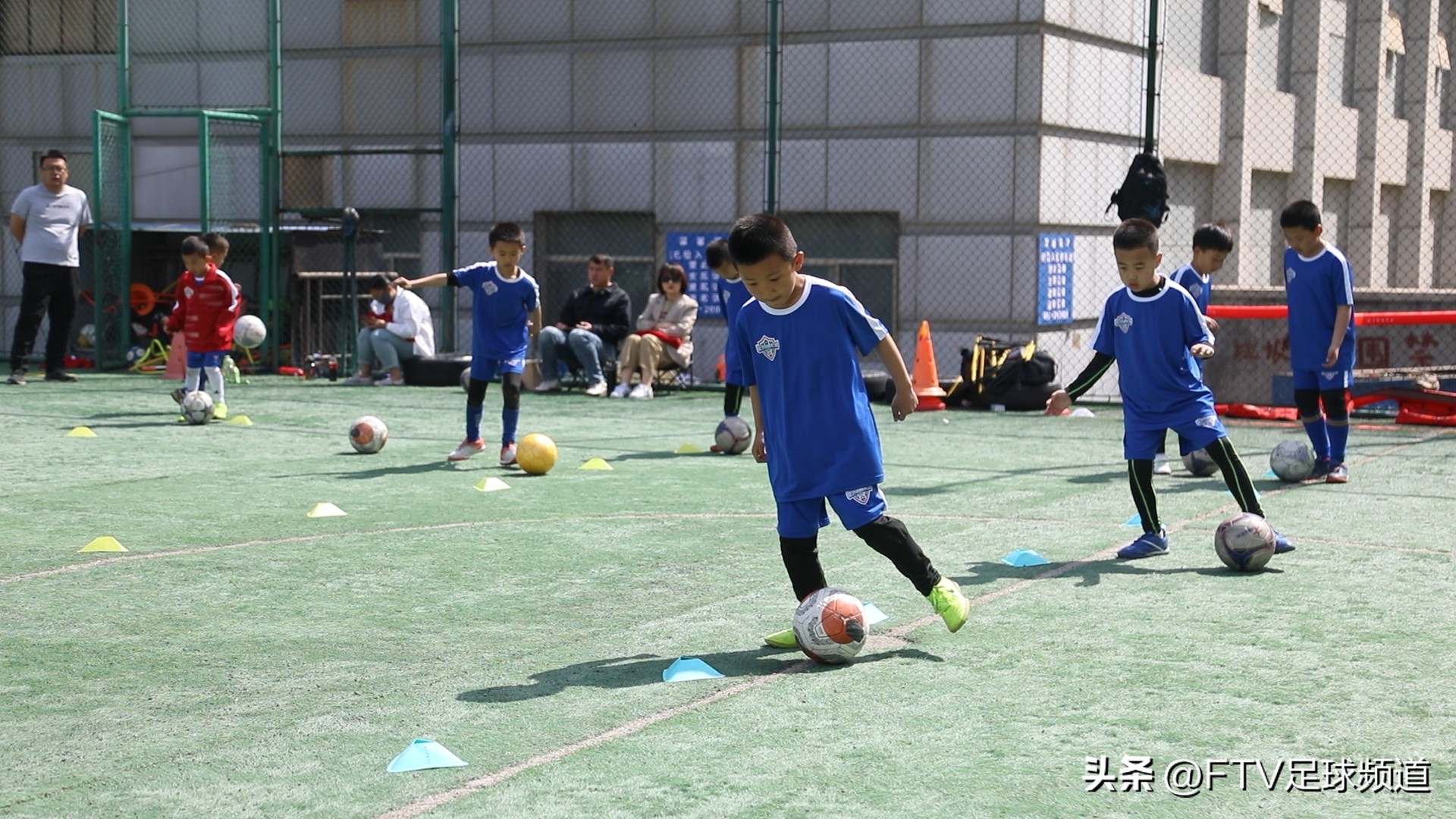 豪杰俱乐部投资1万每天赚200,豪杰俱乐部视频