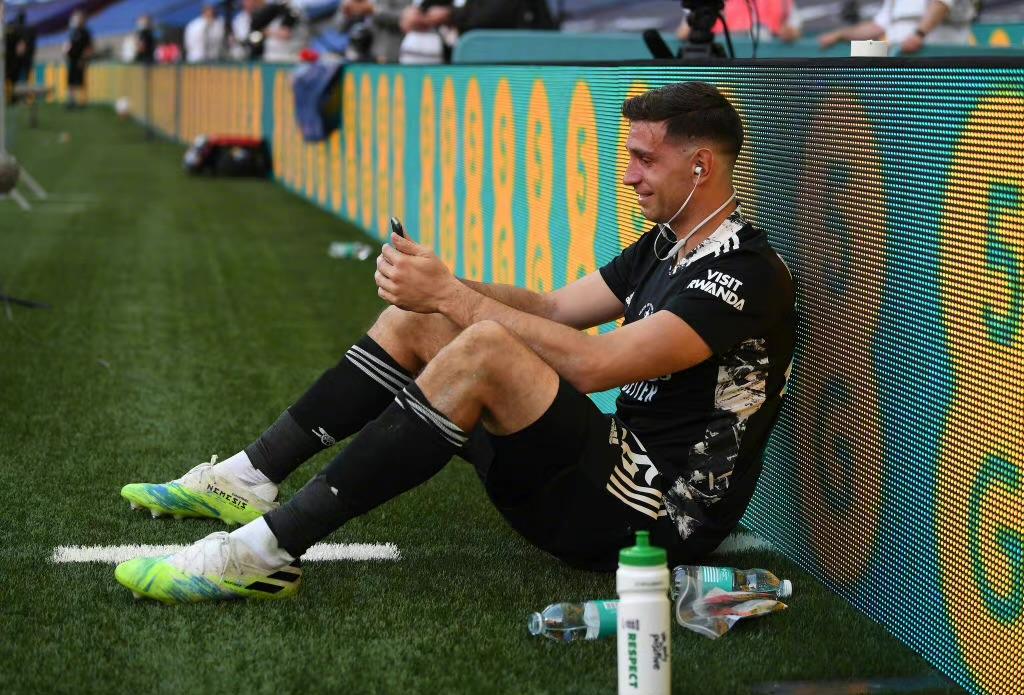 阿根廷门将马丁内斯不雅动作,阿根廷门将马丁内斯2018