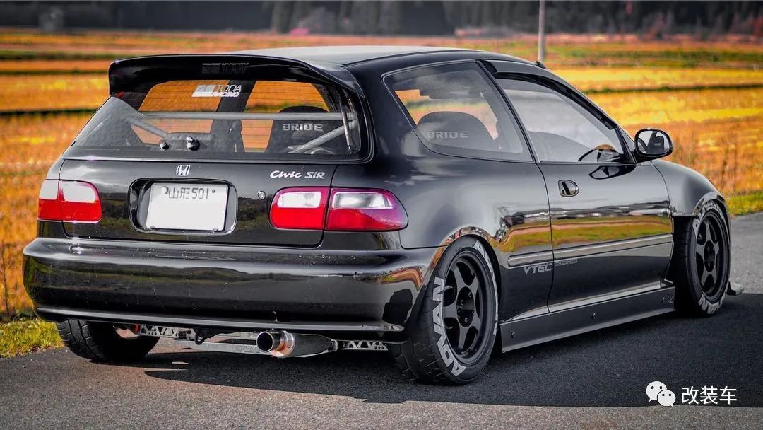 战斗范儿拉满的黑武士本田飞度GE和思域EG,兼顾素雅和张狂