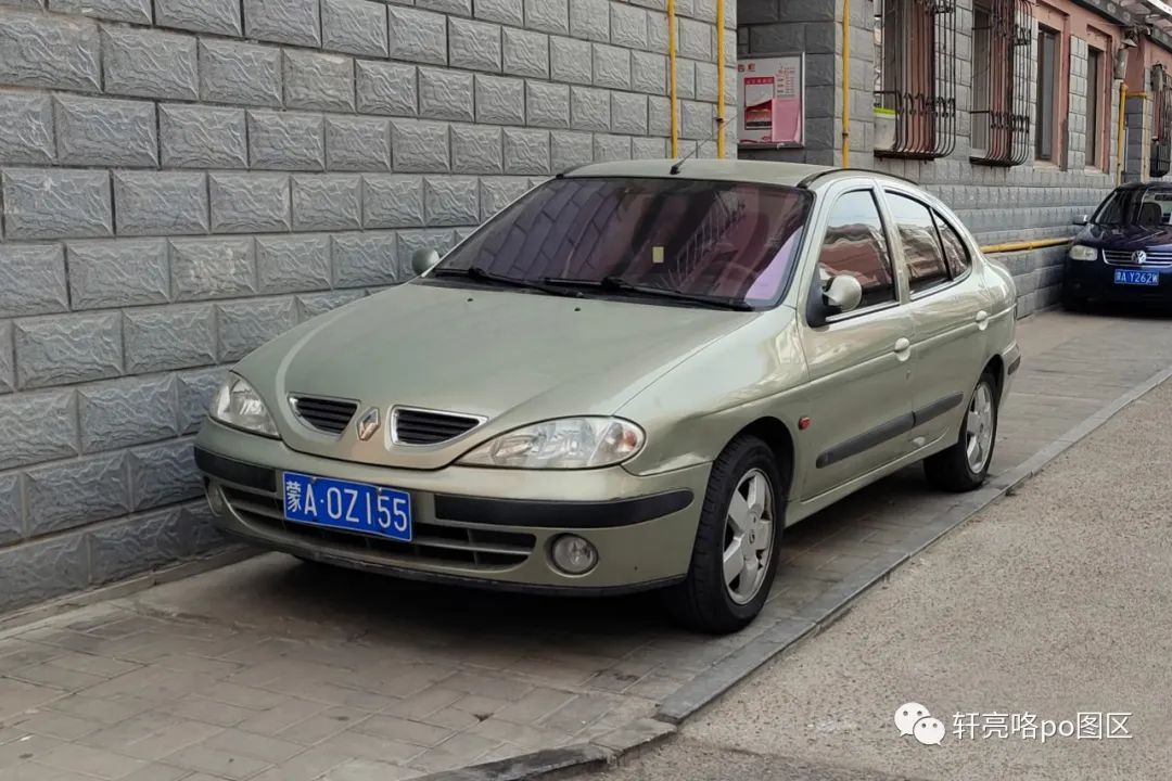 老款雷诺梅甘娜两厢,雷诺梅甘娜家庭版