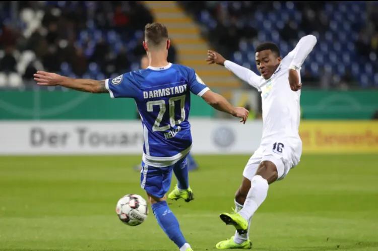 11-20足球赛事分析,足球新闻1加1