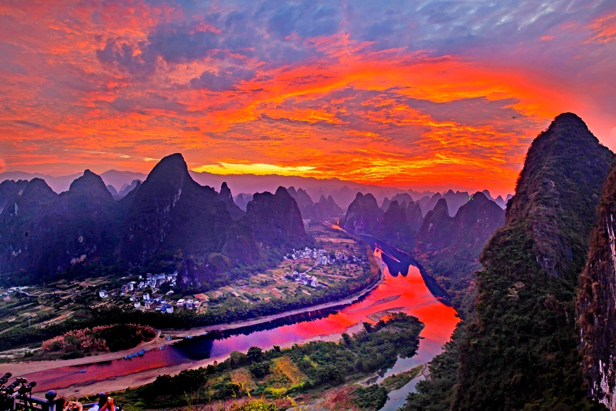 桂林相公山凤凰图,桂林阳朔山洞奇观