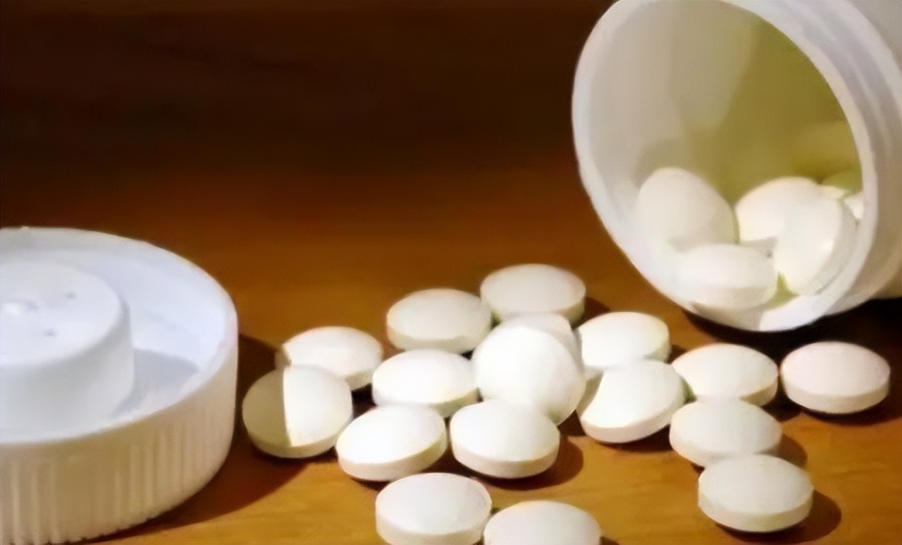 一瓶甲硝唑片多少钱,甲硝唑一瓶一百粒的能塞吗