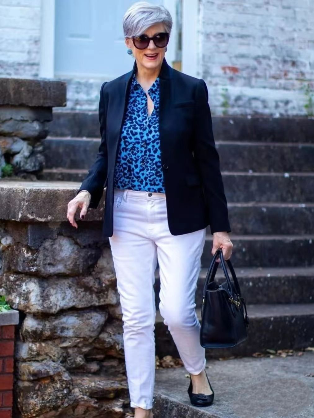 衬衫和卫衣怎么搭配又酷又潮,衬衣跟卫衣搭一起真的很好看