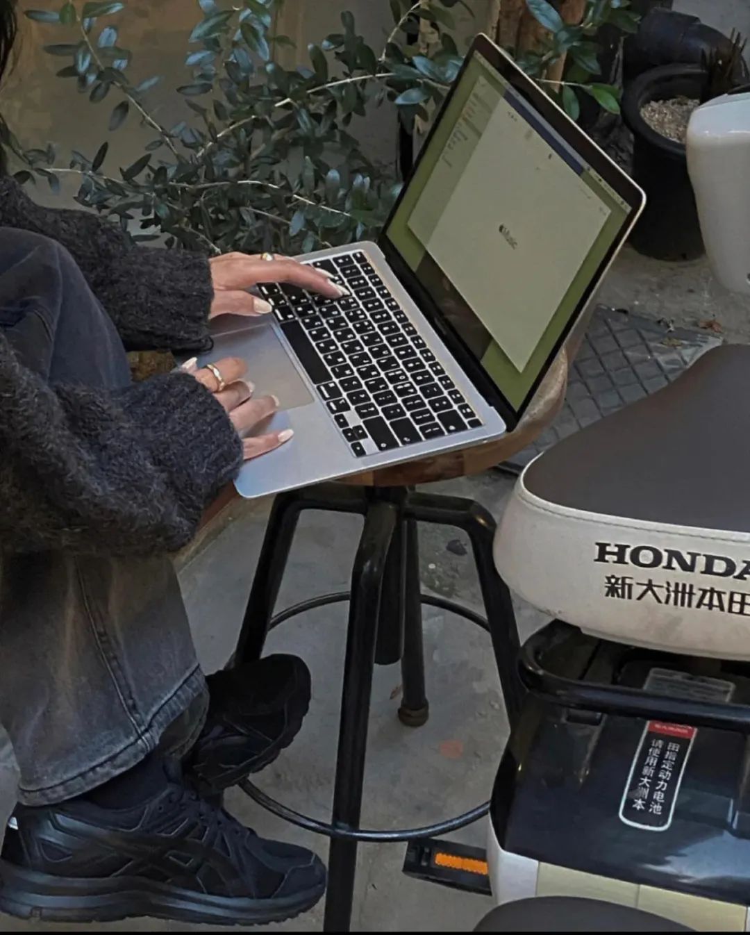 秋天就穿这5双鞋子高级又好看,秋天最值得买的20双鞋