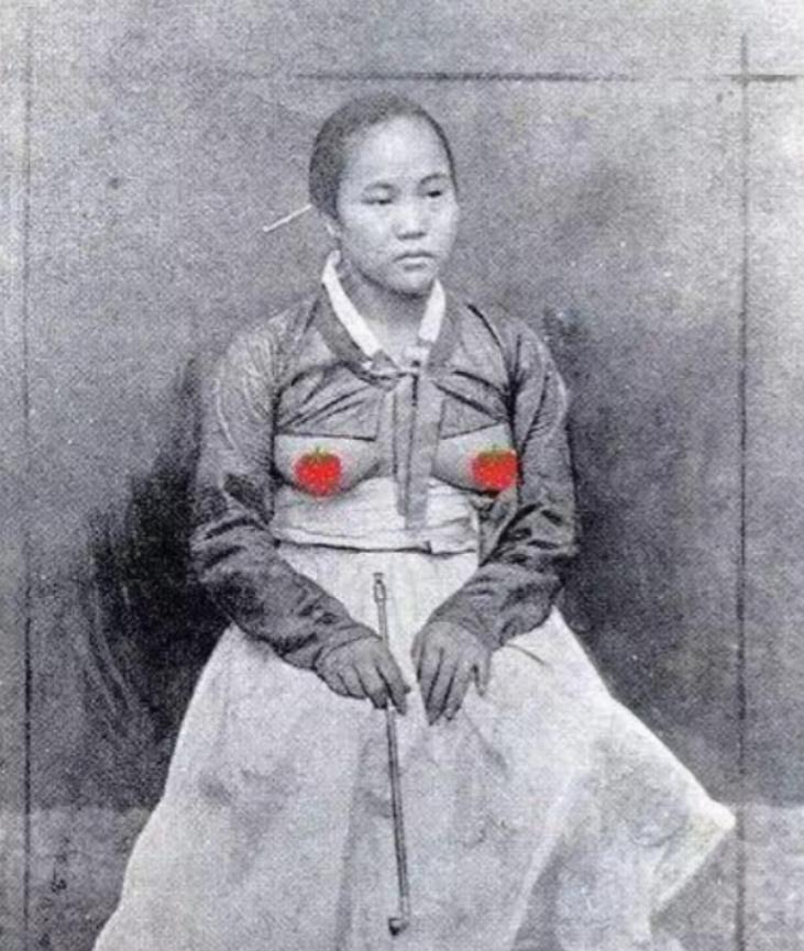 为啥历史上的日韩“露奶装”，女性不觉羞耻反以为“荣”？